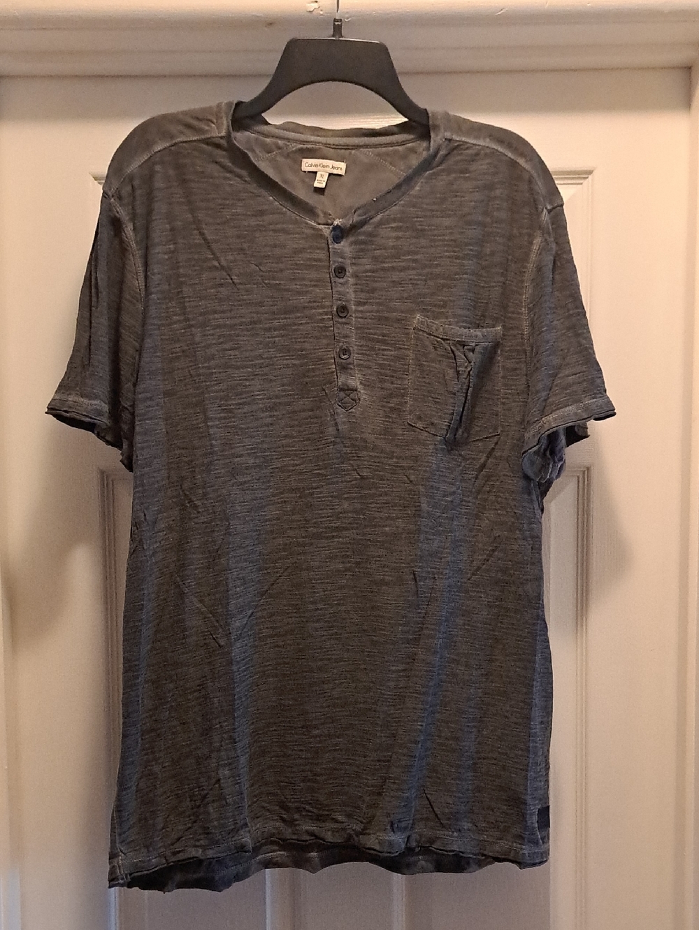 Calvin Klein Jeans Men's Short-Sleeve Henley Tee - Slate Black/Gray